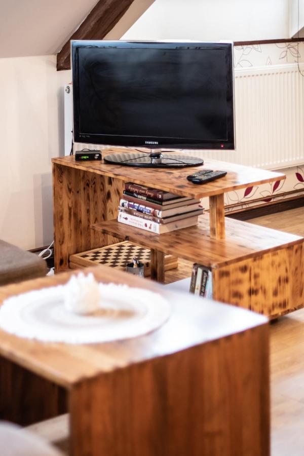 Podkrovni Apartman S Vyhledem Na Namesti Lomnice nad Lužnicí Buitenkant foto