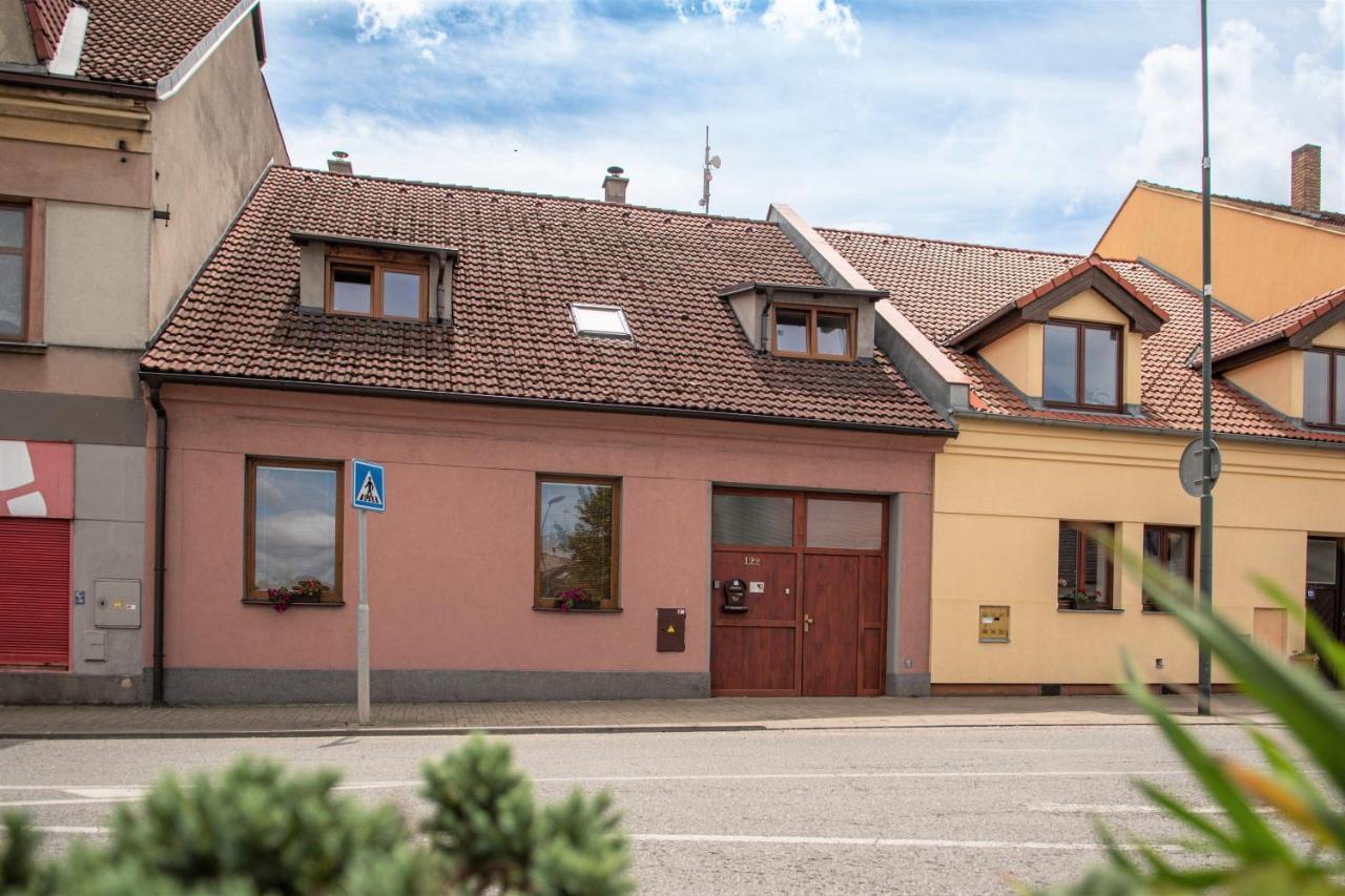 Podkrovni Apartman S Vyhledem Na Namesti Lomnice nad Lužnicí Buitenkant foto