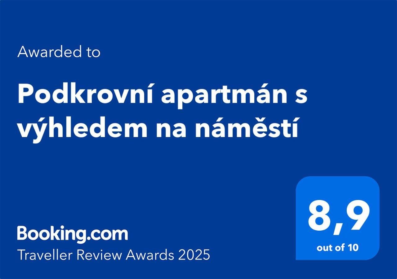 Podkrovni Apartman S Vyhledem Na Namesti Lomnice nad Lužnicí Buitenkant foto